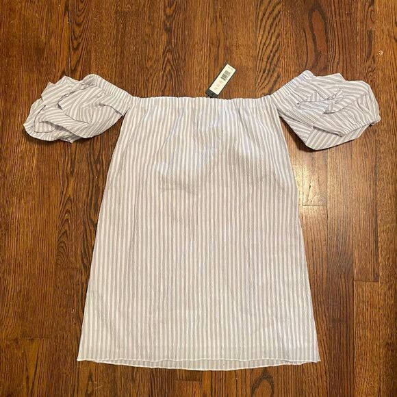 New Romeo and Juliet dress - Picture 3 of 3